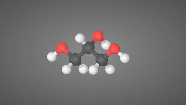 渗透性?；ぜ?/></p><p>　　渗透性保护剂指可以很容易的透过细胞膜进入细胞内部发挥作用的物质，如甘油就是一种典型的渗透性保护剂，它可以提高细胞膜的流动性，从而抑制细胞内冰晶的形成，进而实现对菌体的?；?。</p><p style=